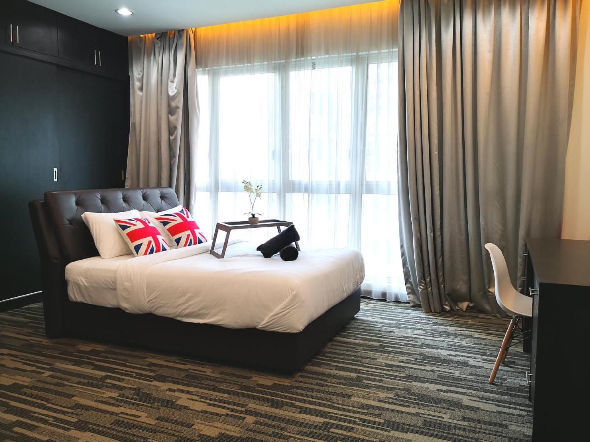 Klcc Inifinity Pool - The Regalia Residences & By Kl Minsu