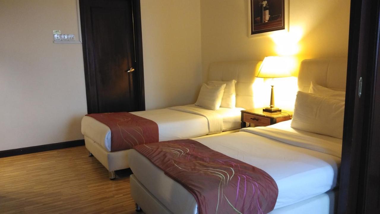 Hotel Berjaya Times Square At Kl City 4*