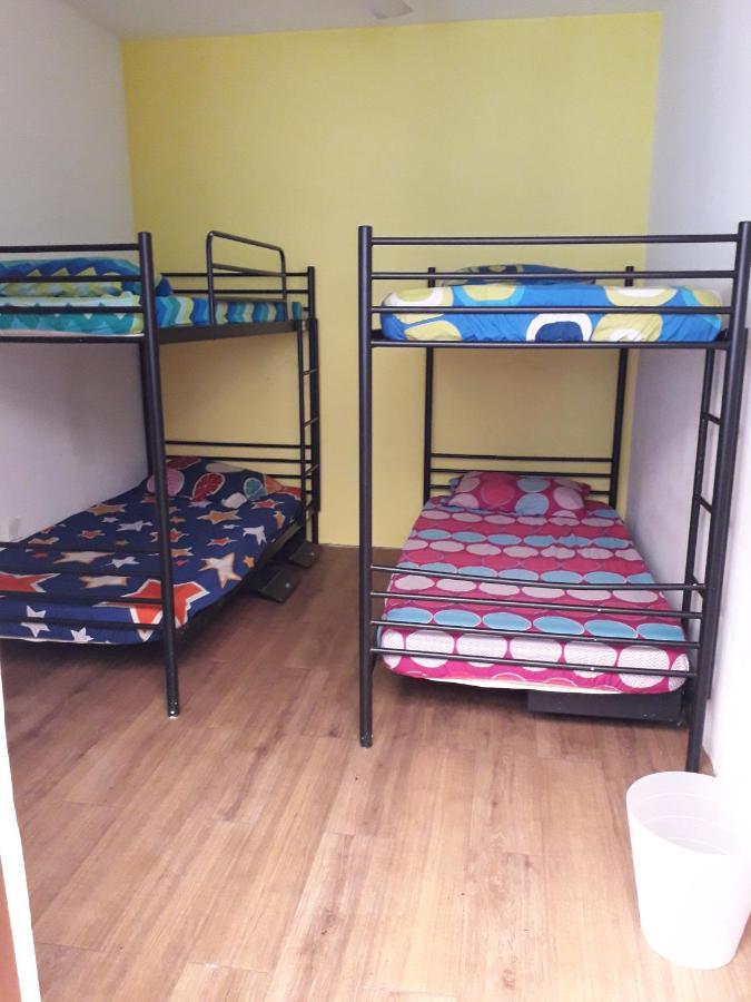 Raizzy's Hostel *