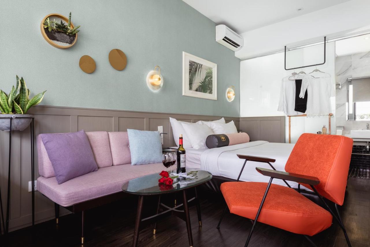 Hotel & Bella Boutique