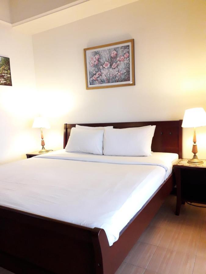 Khách sạn Golden Dream Service At Times Square 4*