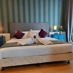 Platinum Suites Klcc By Luxe Residence