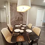 Platinum Suite 2 New Kl Cbd New Luxury Condo With Best Infinity View To Klcc Twin Towers Pool