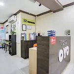 Oyo 43927 Sassana Hotel