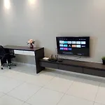 Chambers Suite By Cherry Homes