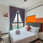 Neu Suites Residence, Embassy Row