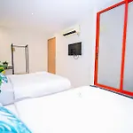 Swing & Pillows - Kl Kuchai Lama