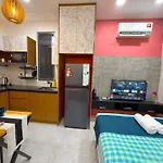 Neu Suites By Serenity Homes Near Gleneagles, Klcc & Lrt
