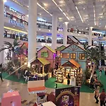 Famous Service Suite At Times Square Kl