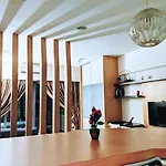 City In Bliss @ Summer Suites