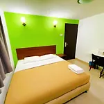 Jrl Budget Inn Hotel
