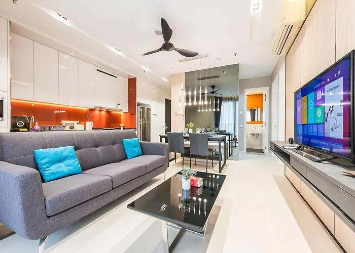 Arcoris Mont Kiara 12# Deluxe 2 Bedroom # Coner With Balcony #1-4Pax