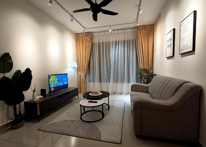 M Vertica Cozy 4R2B Near Sunway Velocity