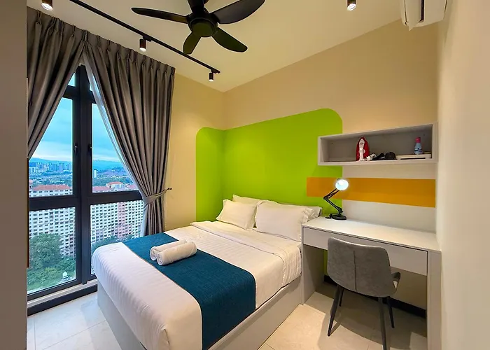Neu Suites By Serenity Homes Near Gleneagles, Klcc & Lrt