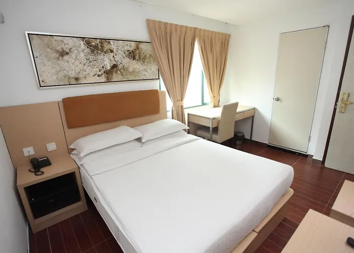 Aira Hotel