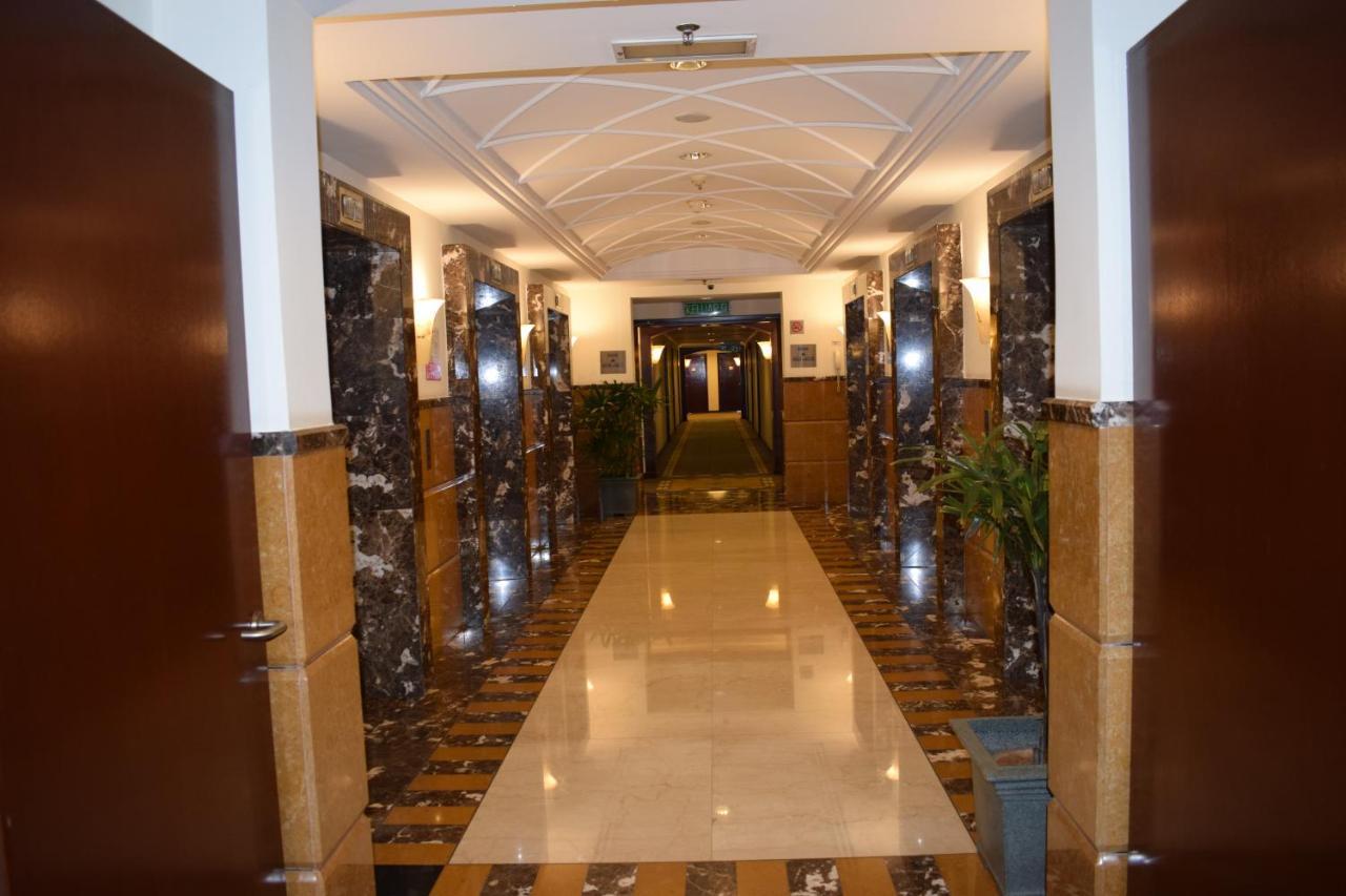 Grand Service @ Times Square Căn hộ *