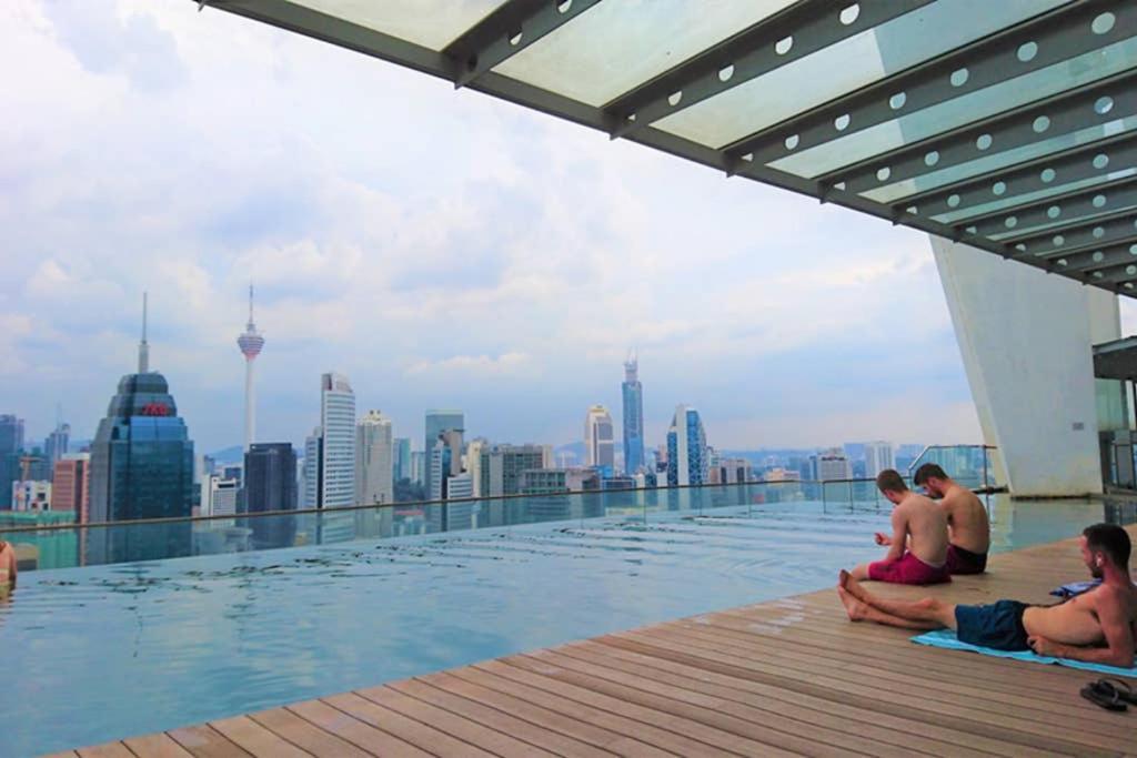 Klcc Regalia Infinity Pool Apartment Kuala Lumpur