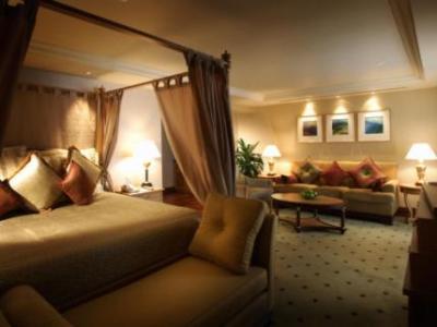 Hotel Crowne Plaza Mutiara