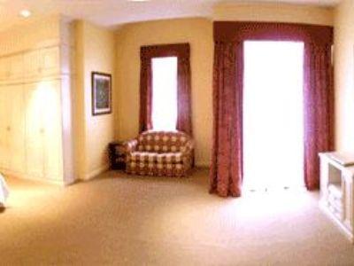 Duta Vista Suites Khách sạn