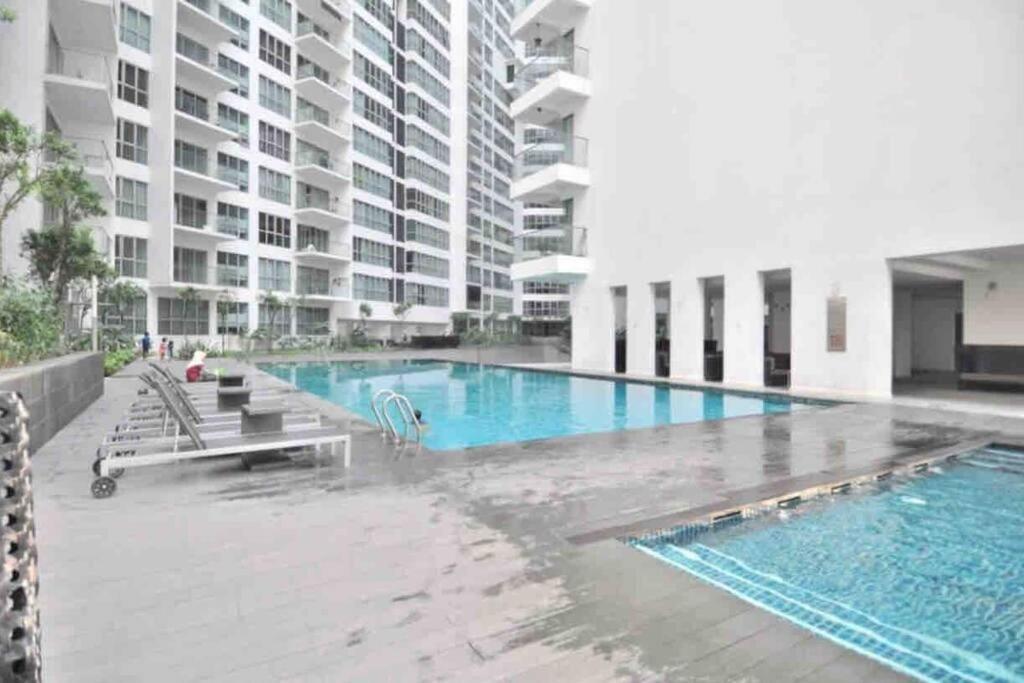 Cozy Regalia Kl 吉隆玻 Lrt & Ktm @1 Parking & Wifi Apartamento Kuala Lumpur