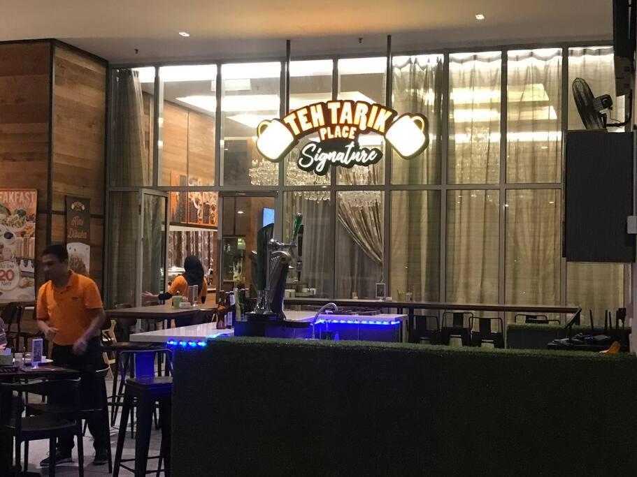 Apartamento Cozy Regalia Kl 吉隆玻 Lrt & Ktm @1 Parking & Wifi