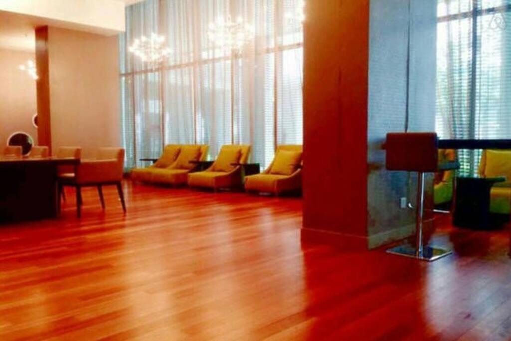 Cozy Regalia Kl 吉隆玻 Lrt & Ktm @1 Parking & Wifi Apartamento Kuala Lumpur