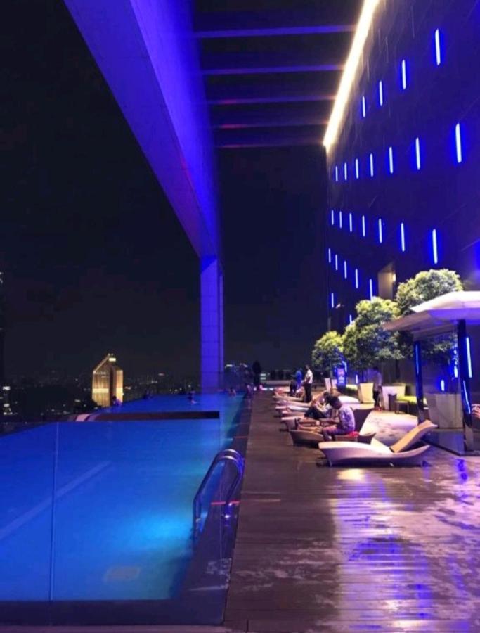Platinum Klcc By Luxe