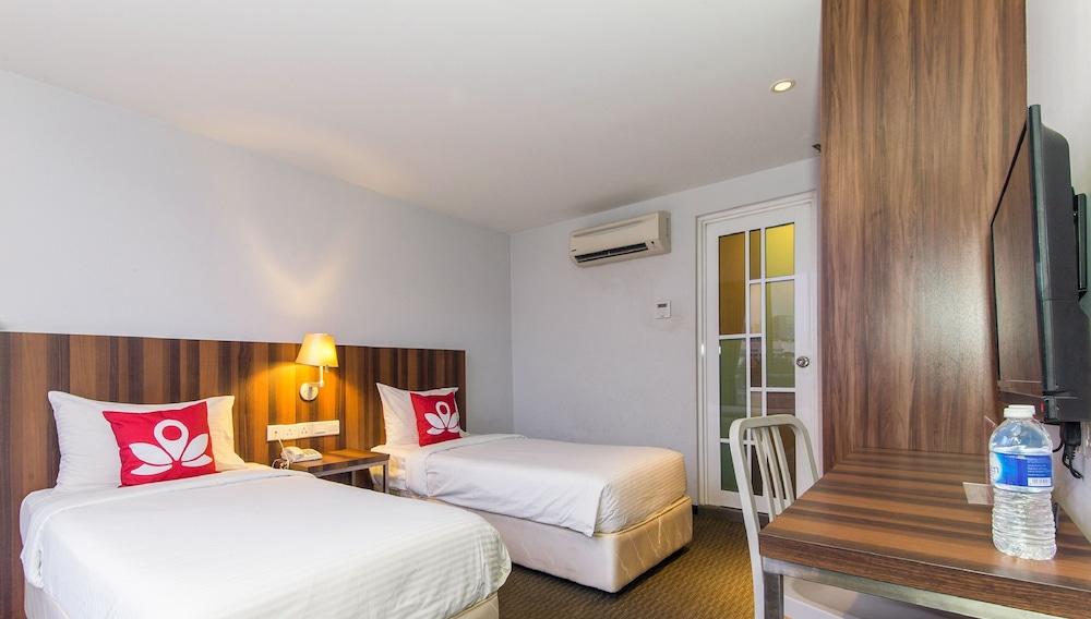 Zen Sakura Boutique Hotel 2*