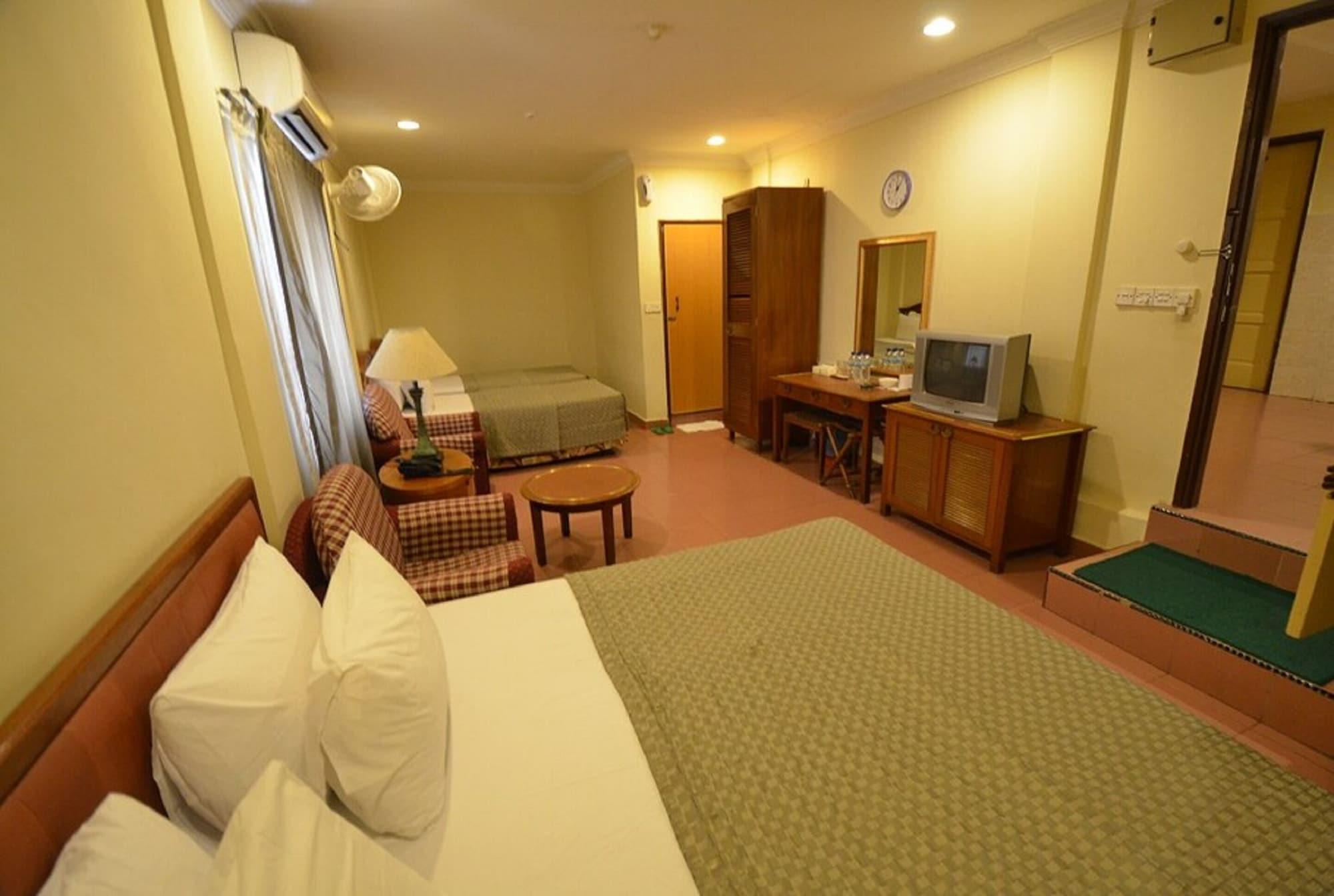 Lotus Family Medan Tuanku Hotel 3*