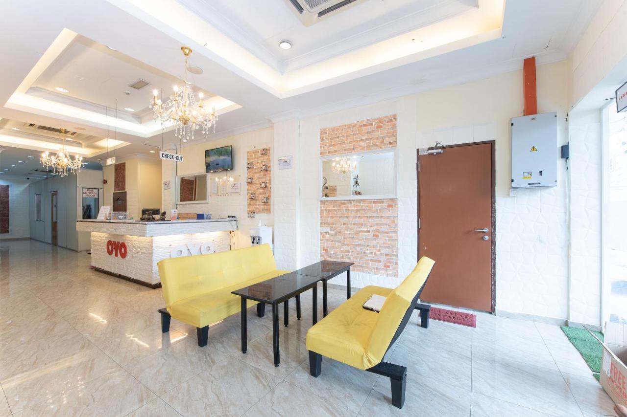 Oyo 90422 T-signature Hotel 2*