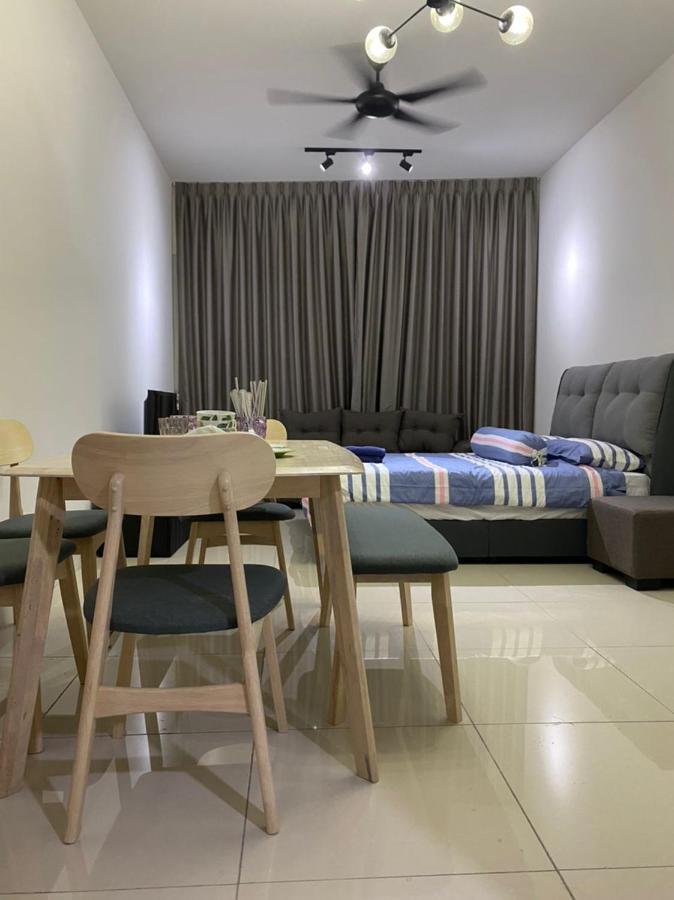 Happy Continew 2 Bedrooms - Trx Kl Apartment