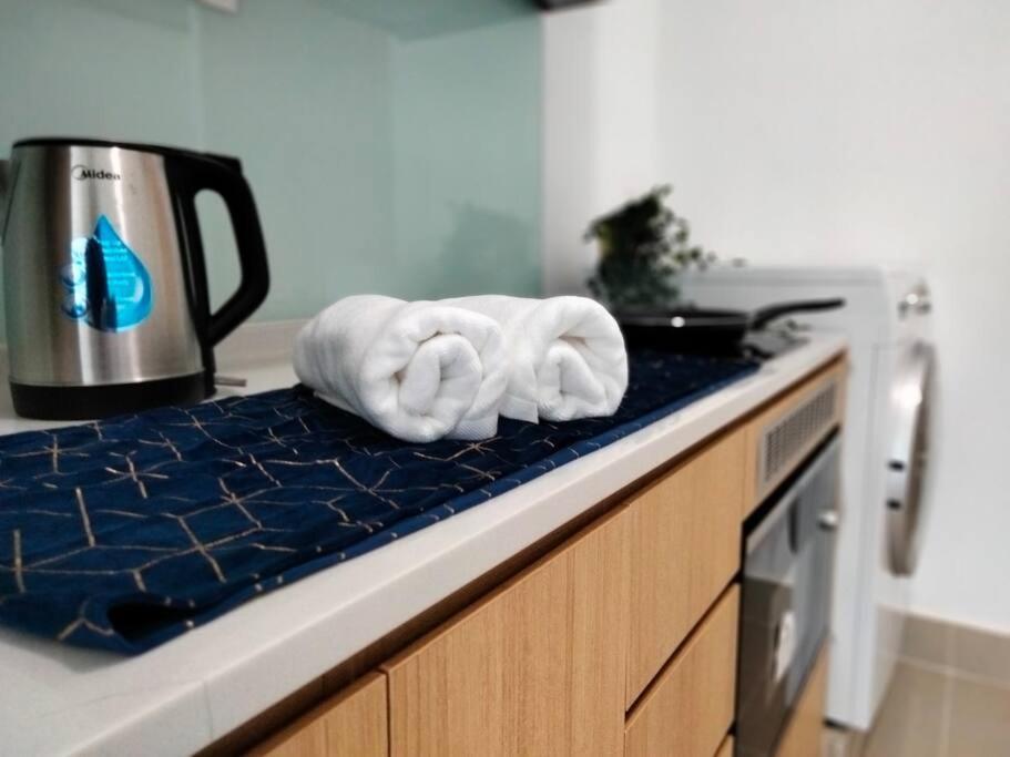 Apartamento Colony Klcc By Homebrickz Kuala Lumpur