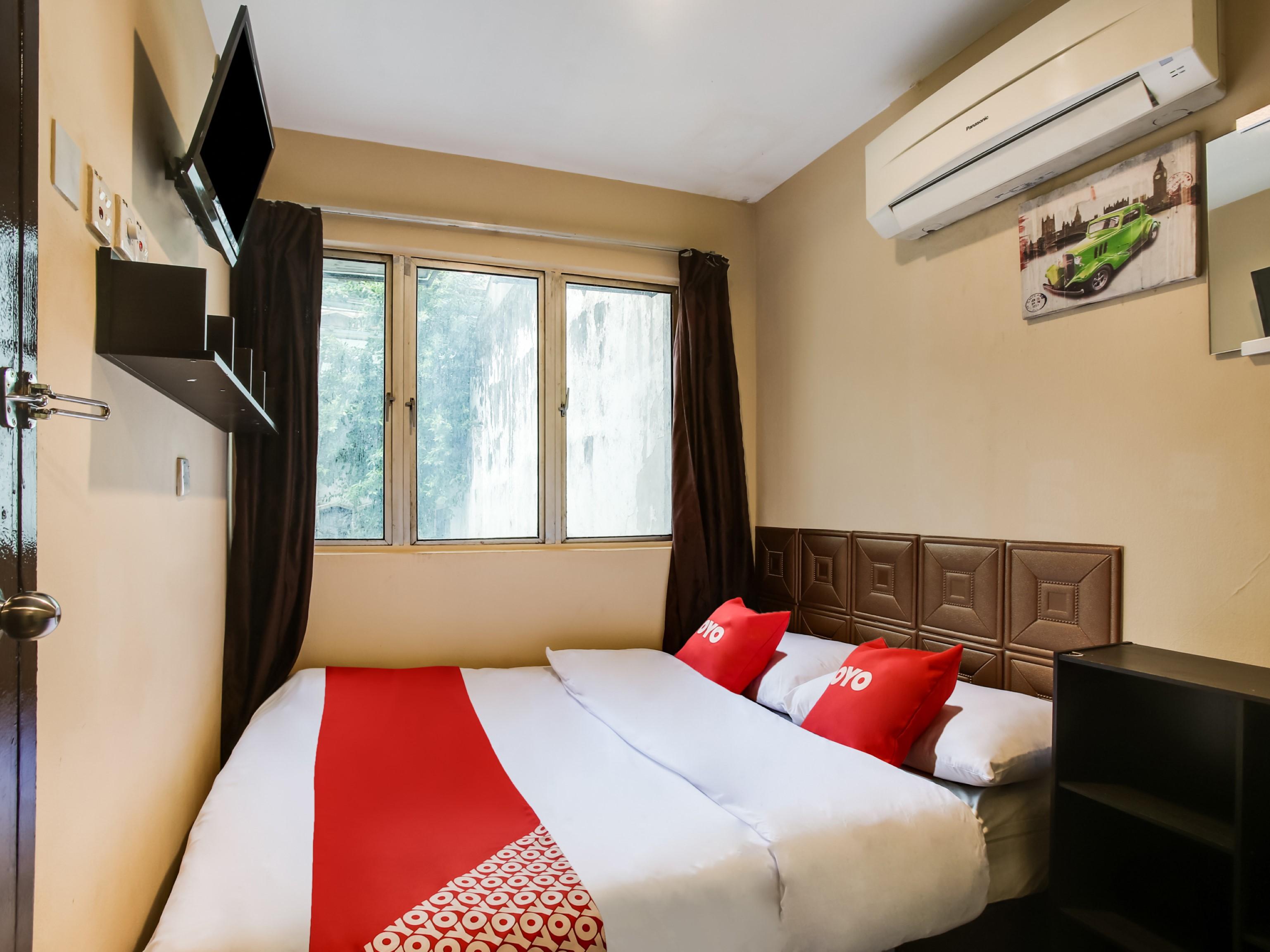 Oyo 43927 Sassana Hotel