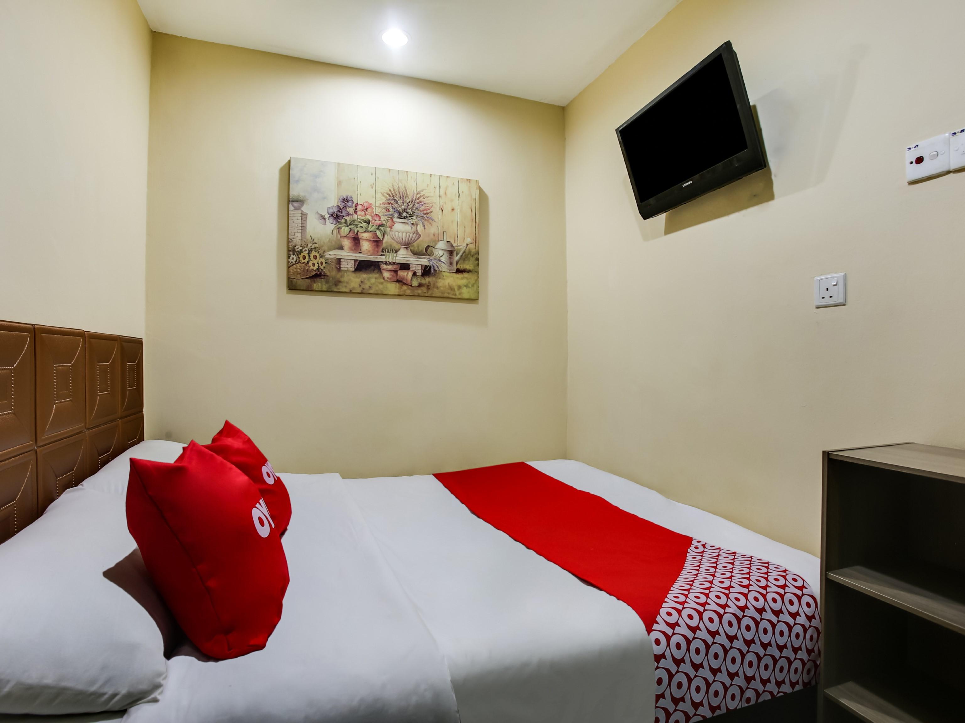 Oyo 43927 Sassana Hotel 2*