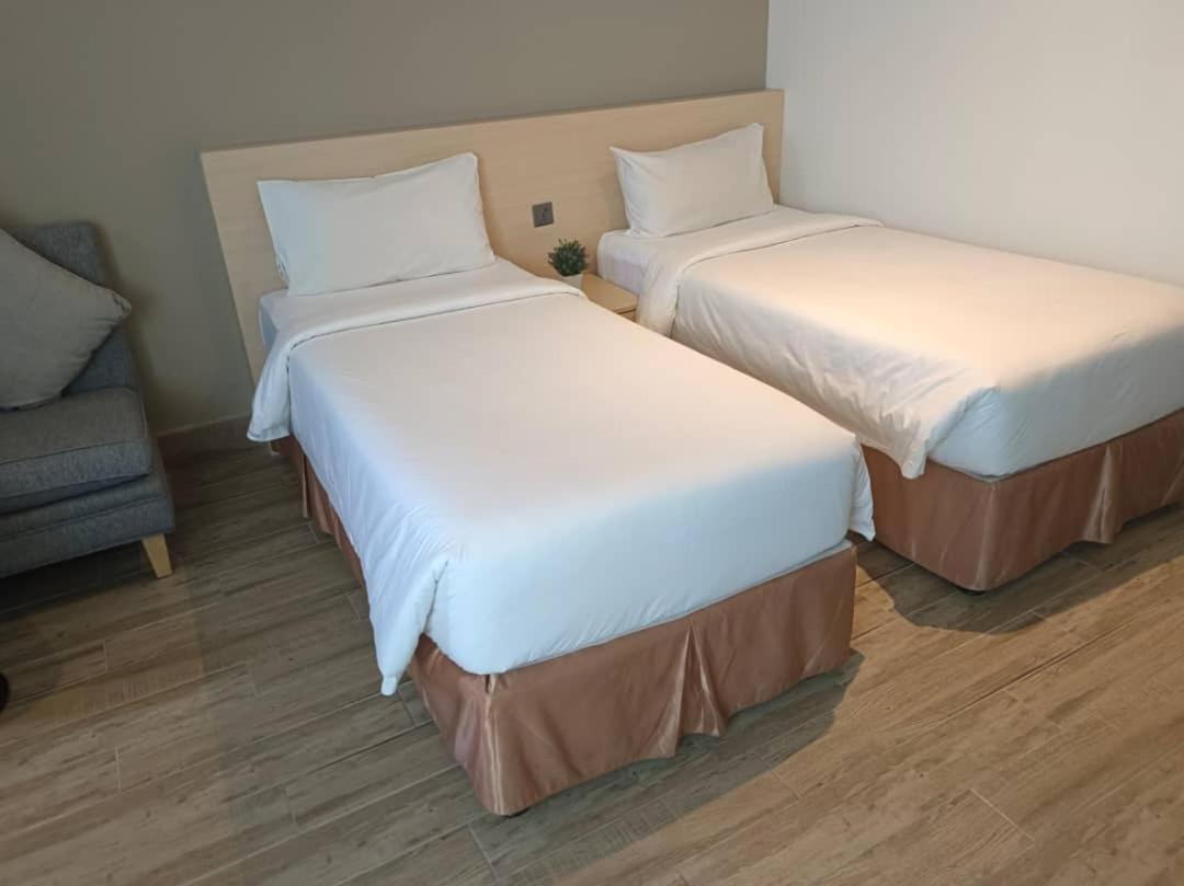 Hotel Pacific Express Market 3*