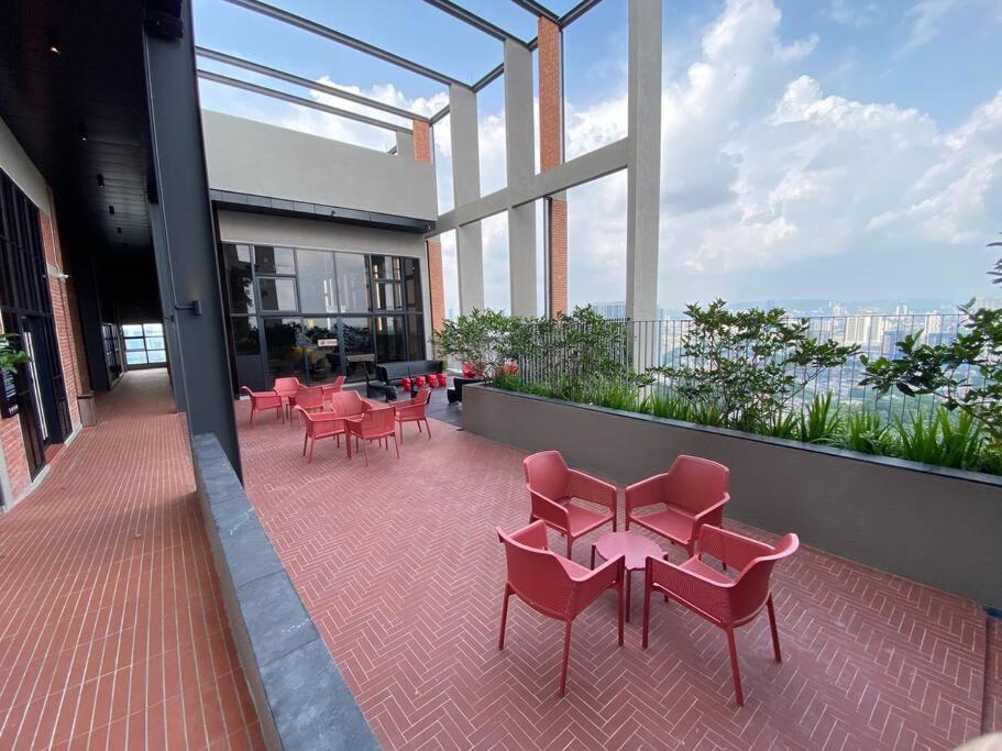 Mid Valley 3km Away 360 Sq Ft Millerz Sq Pangsapuri