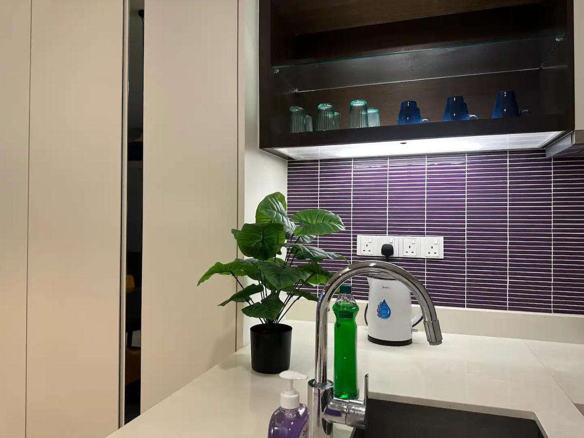 Căn hộ Two Bedroom Klcc With Rooftop Pool And View *