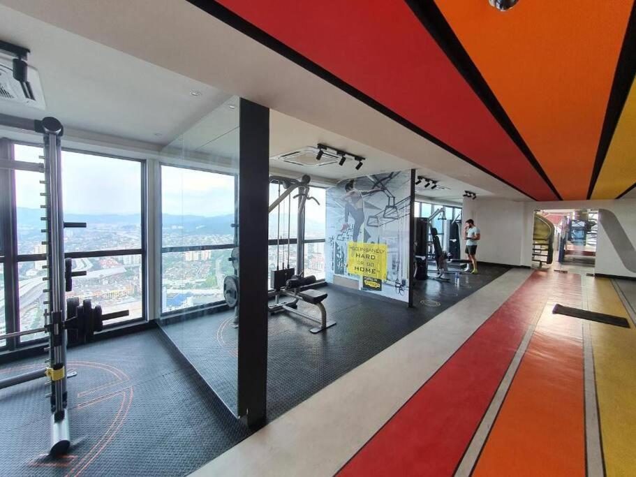 Private Lift With Kl View Netflix 500mbps Internet Cozy Space And Privacy 1bedroom 2 Beds 1 Bathroom Pangsapuri Kuala Lumpur
