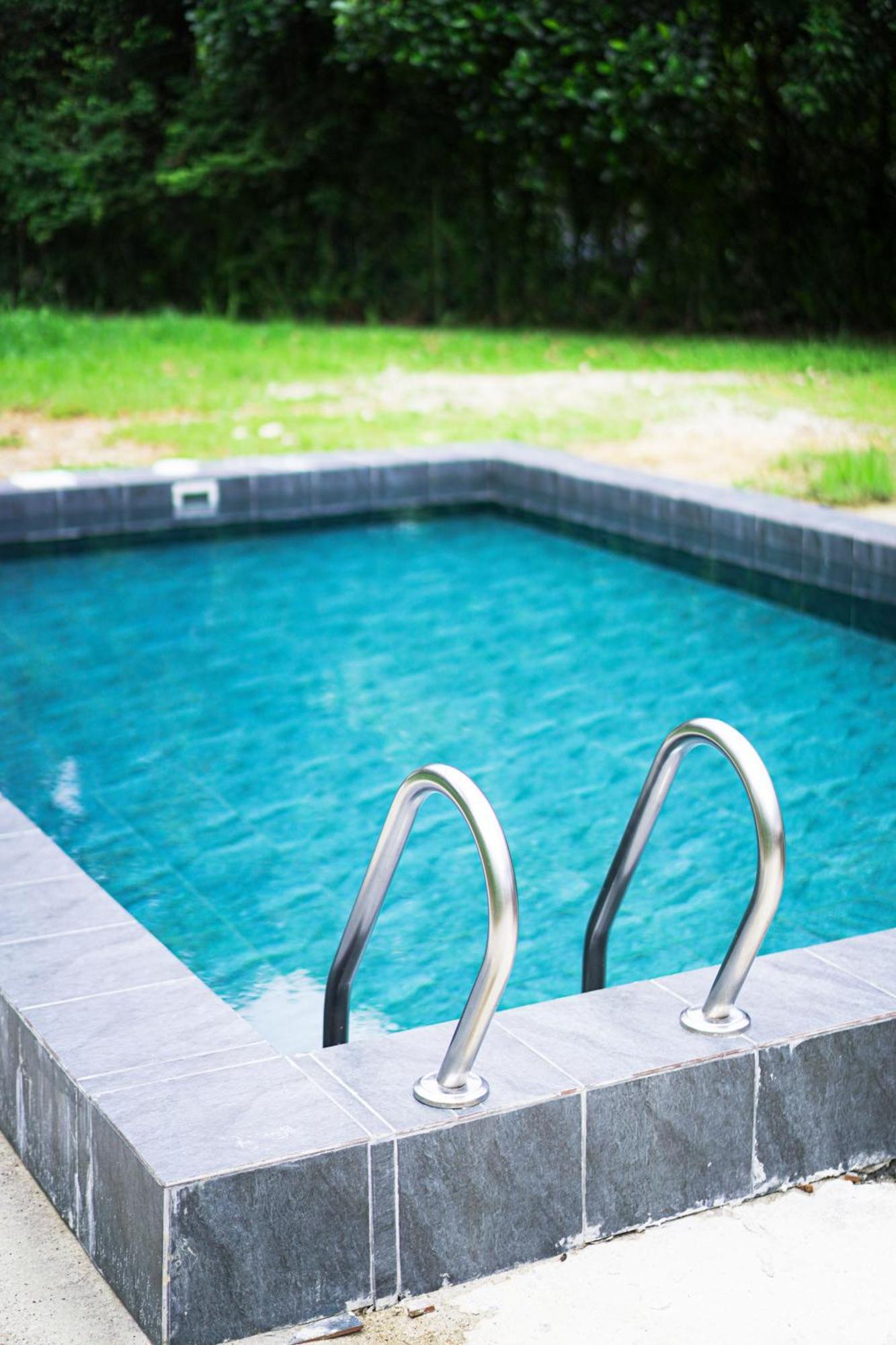 30 Pax Oug Bungalow With Swimming Pool Villa