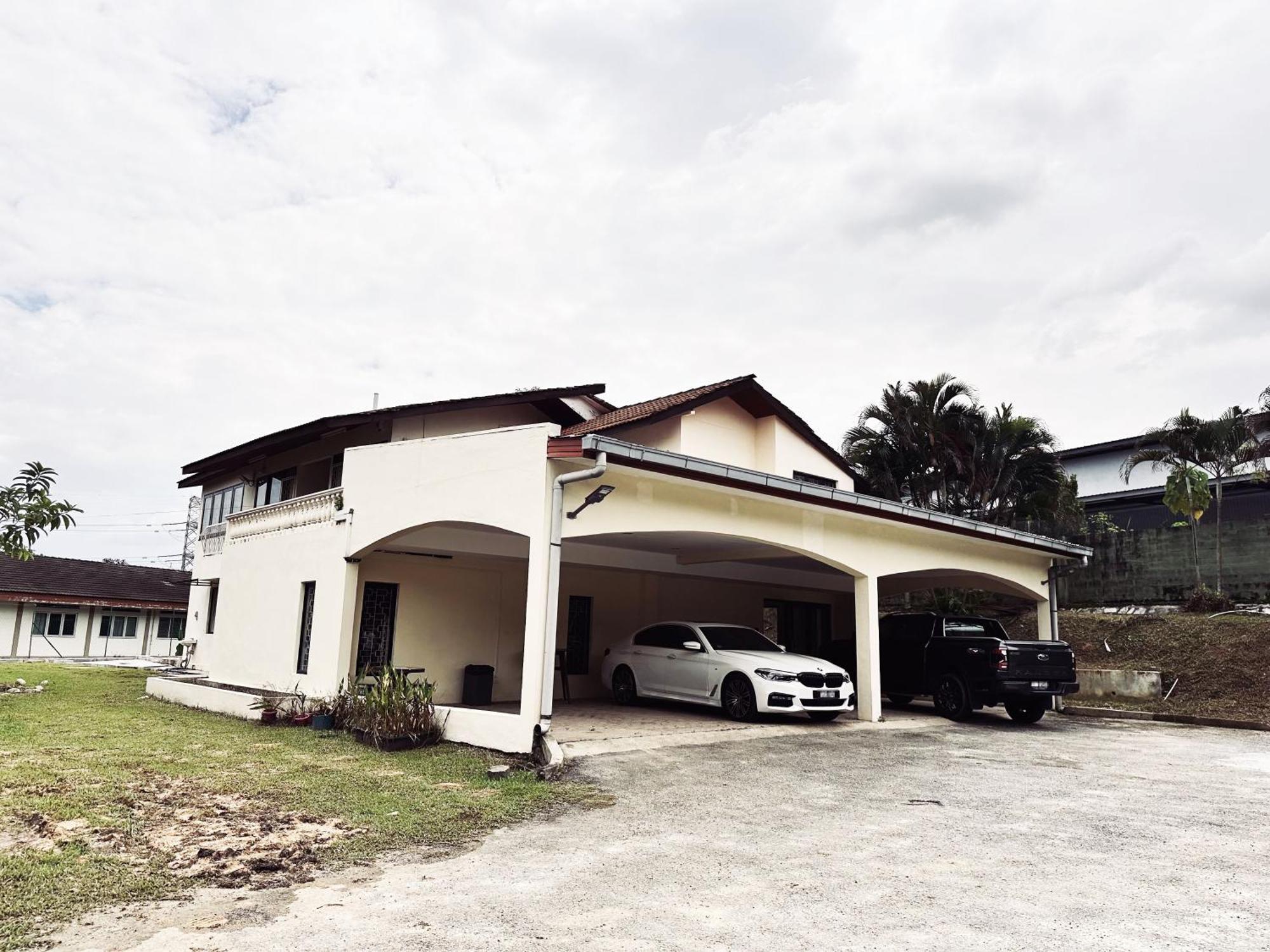 30 Pax Oug Bungalow With Swimming Pool Villa