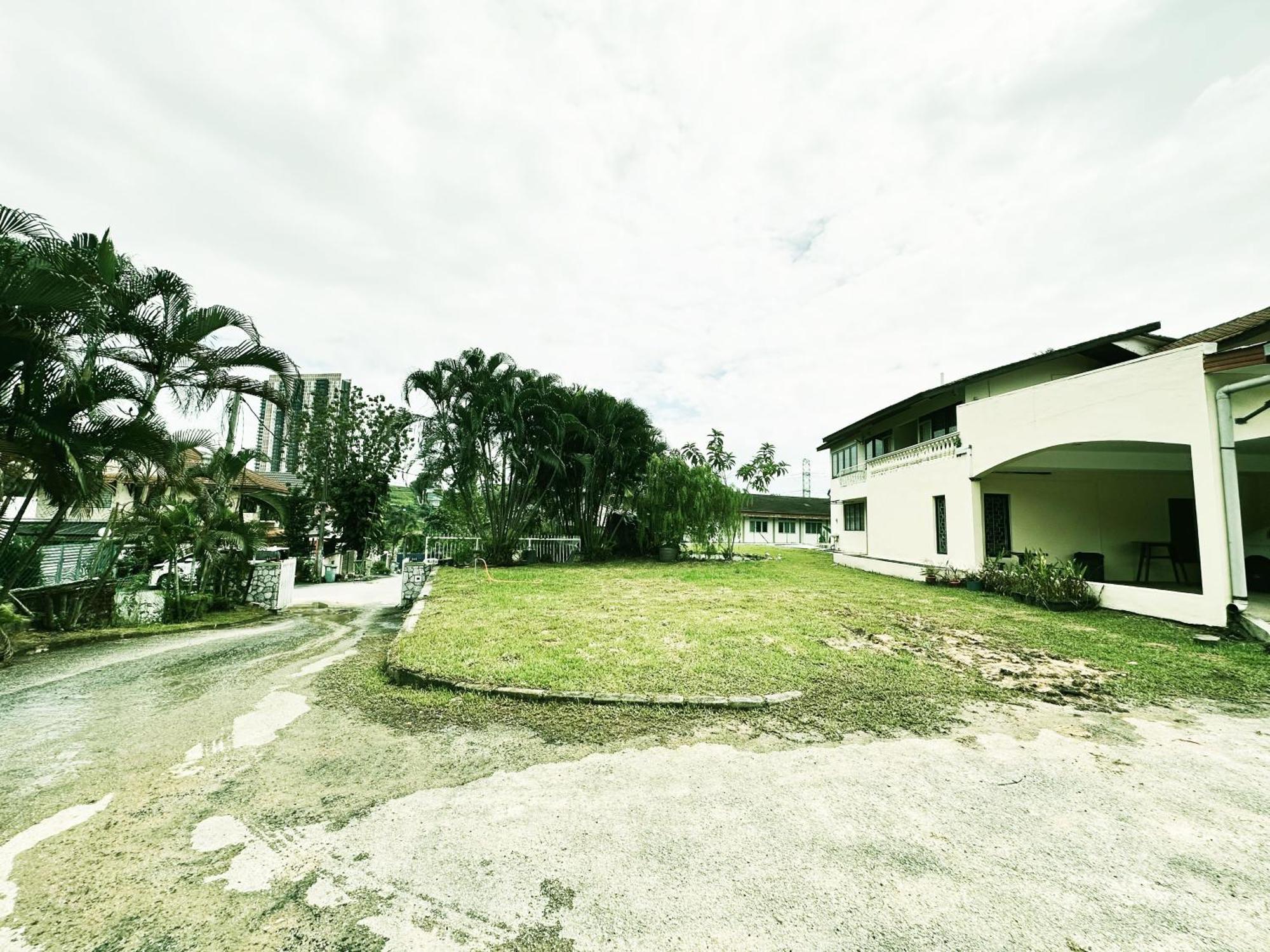 Villa 30 Pax Oug Bungalow With Swimming Pool Kuala Lumpur