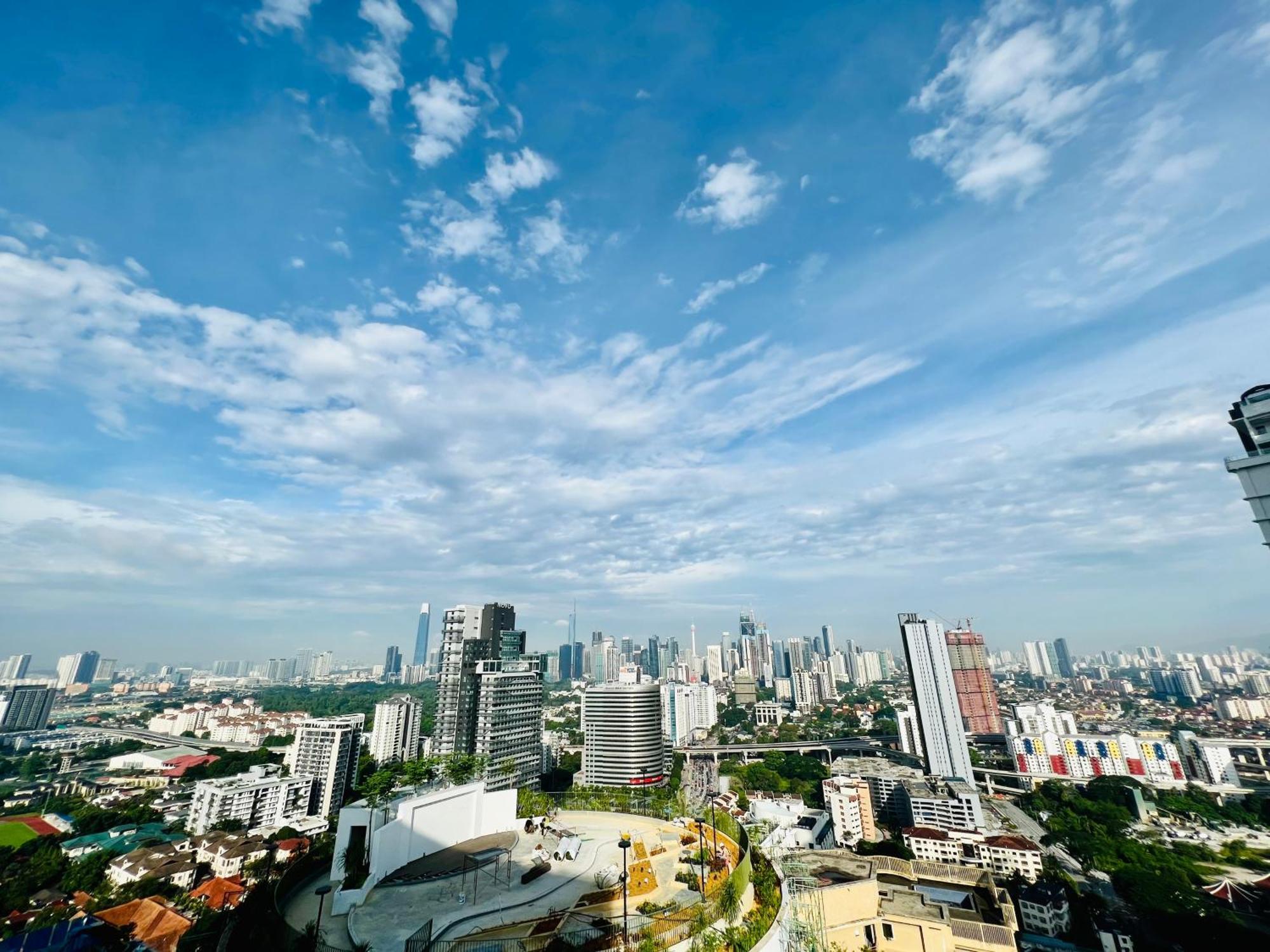 Apartment 3 Towers Klcc By Tenang Homes