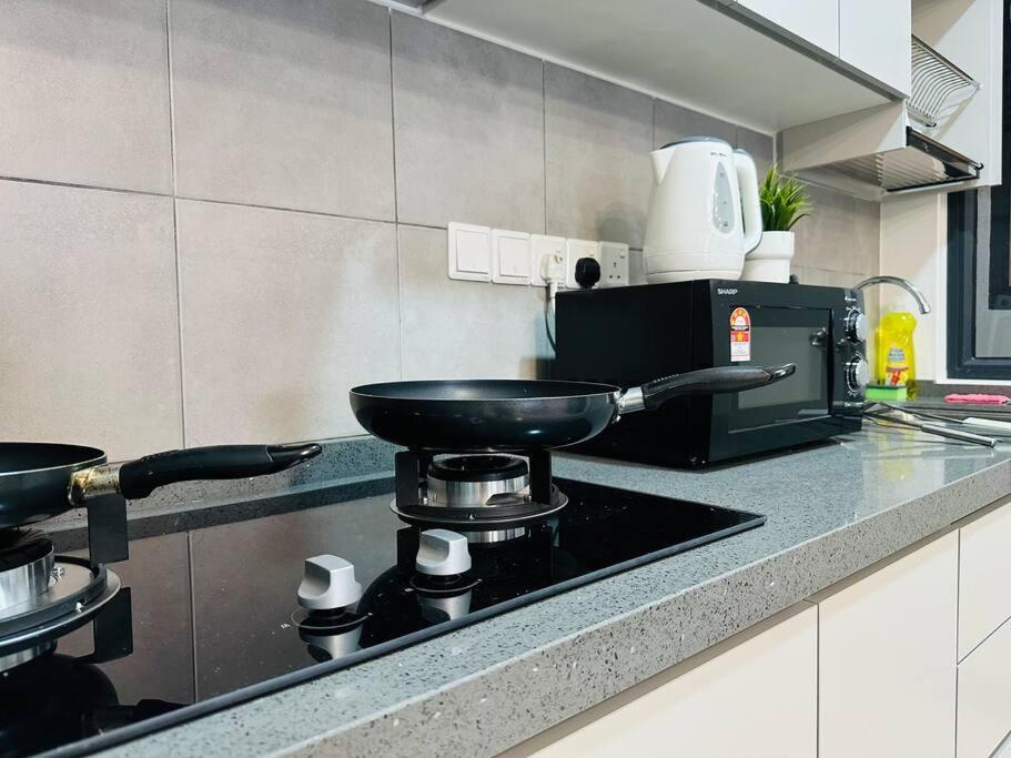 Apartment Mvc30#family 8pax 3 Sunway Velocity Mall Cheras Ikea Mytown Short Walk To Mrt & Lrt Maluri Kuala Lumpur