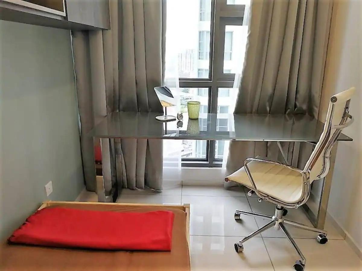 Meta @ Robertson Kl Bukit Bintang Apartemen
