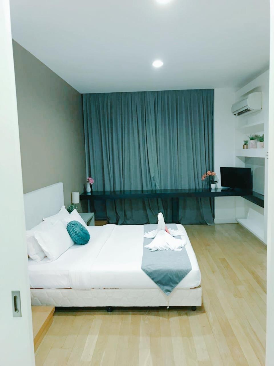 Platinum Klcc By Luxe Apartment