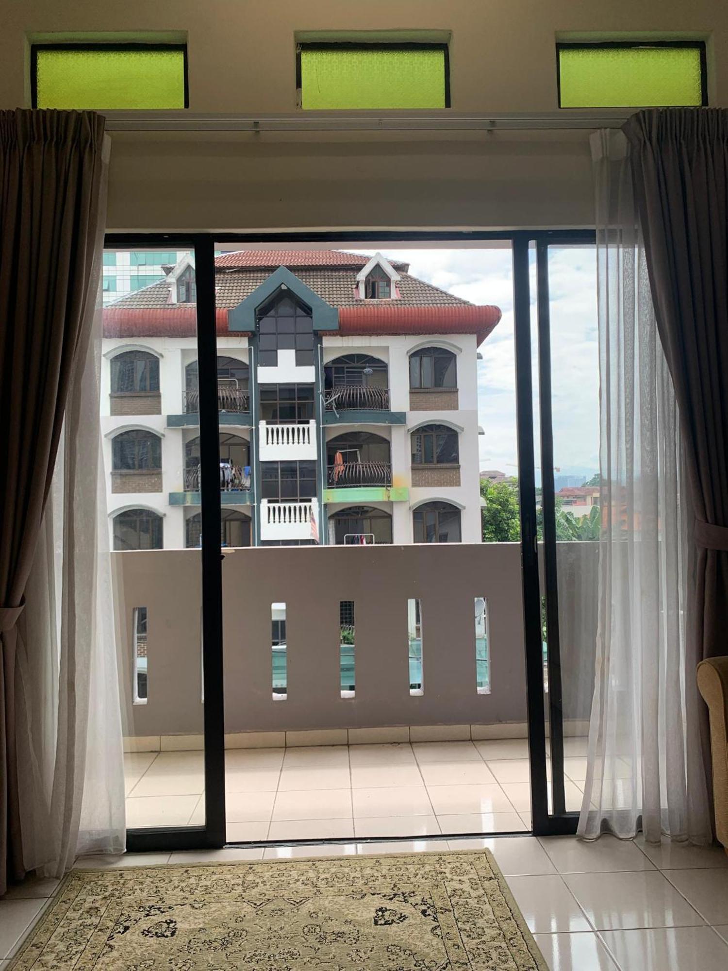Hotel Akar Kampung Baru
