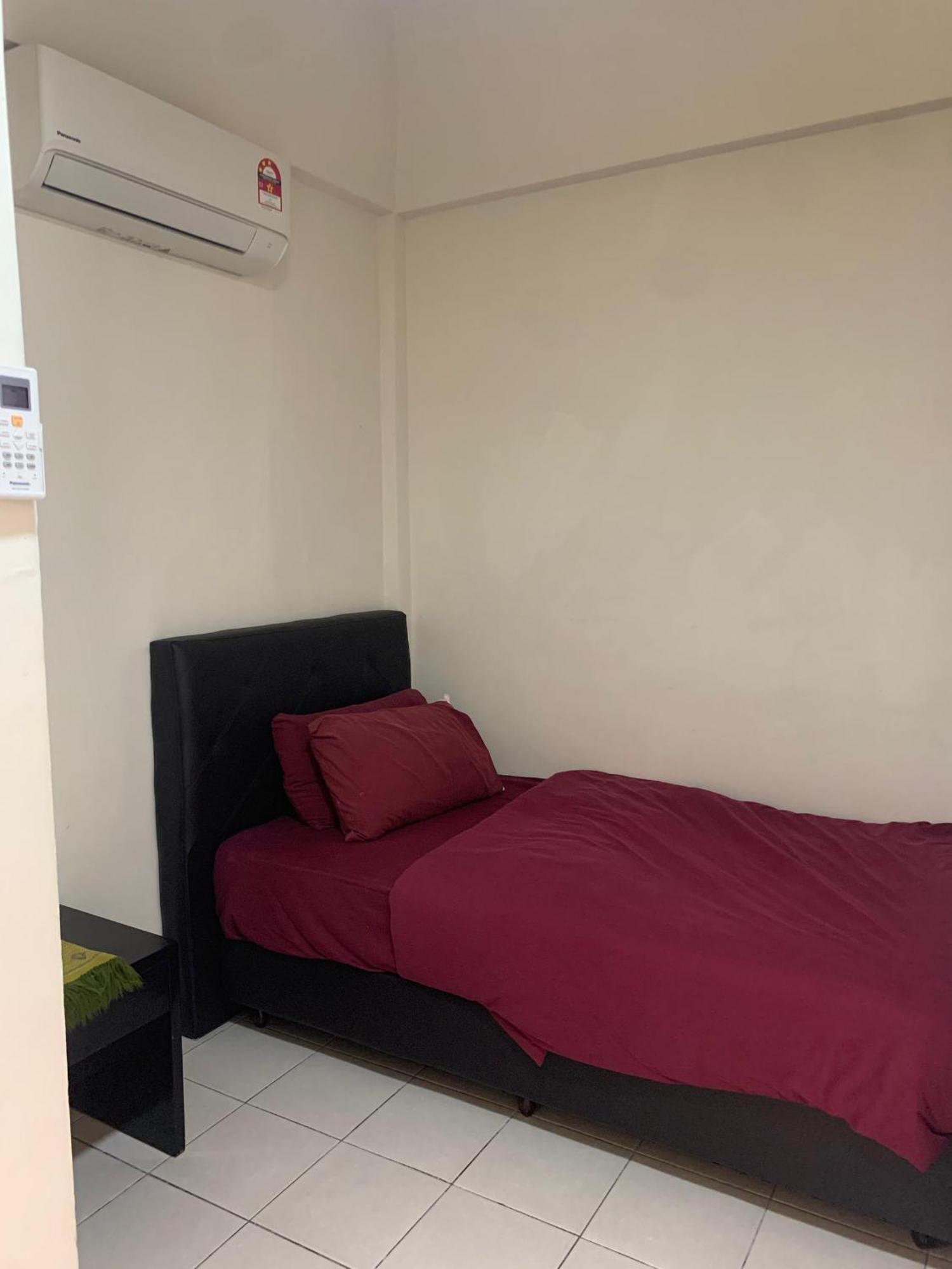 Akar Kampung Baru Hotel 3*