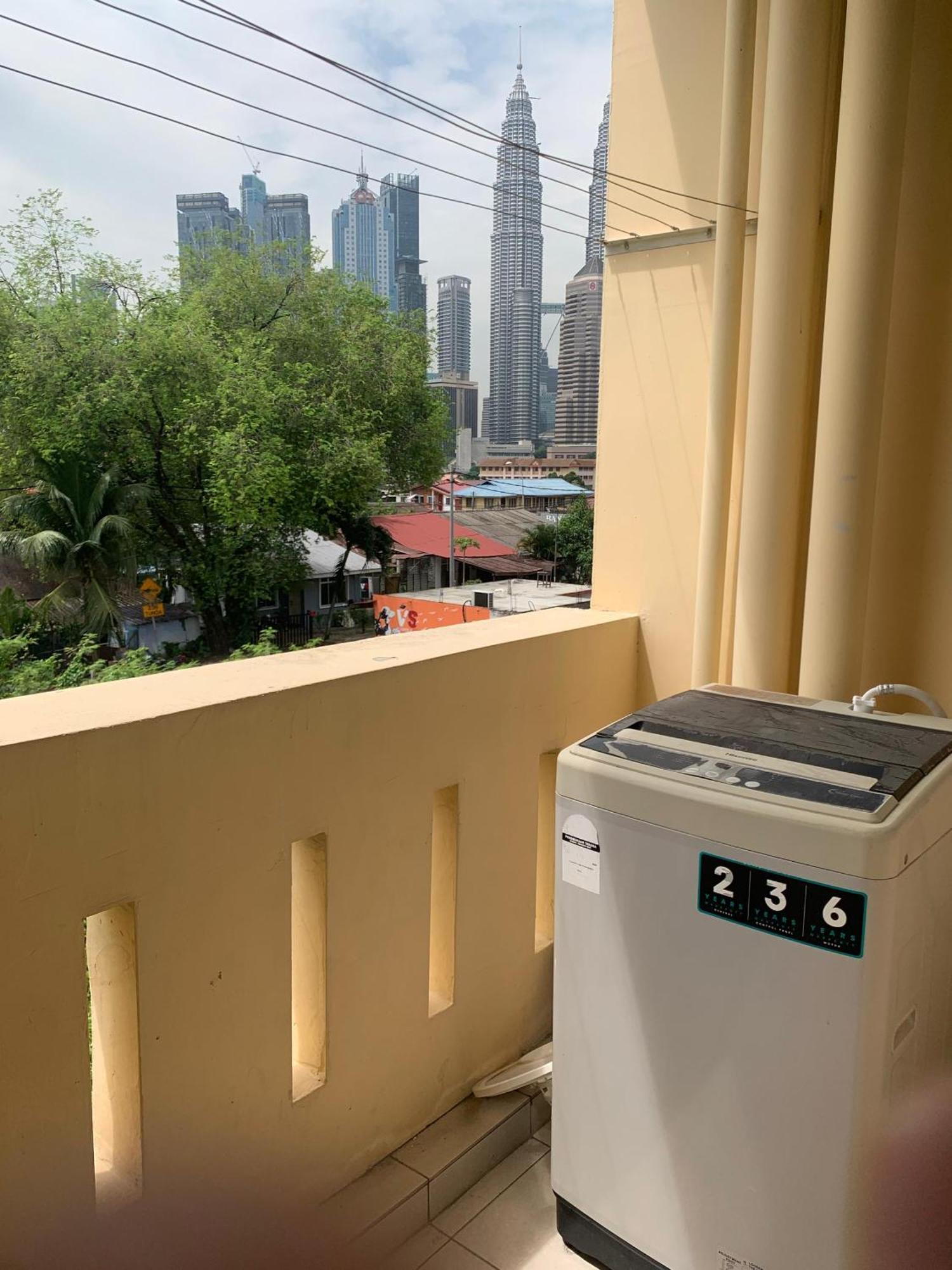 Akar Kampung Baru 3*