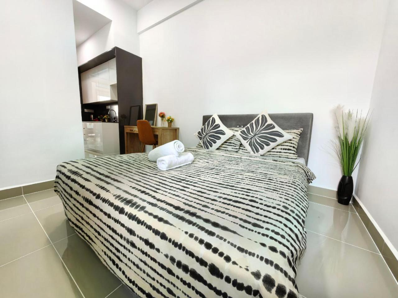 Apartment The Luxe Colony Klcc By Azha