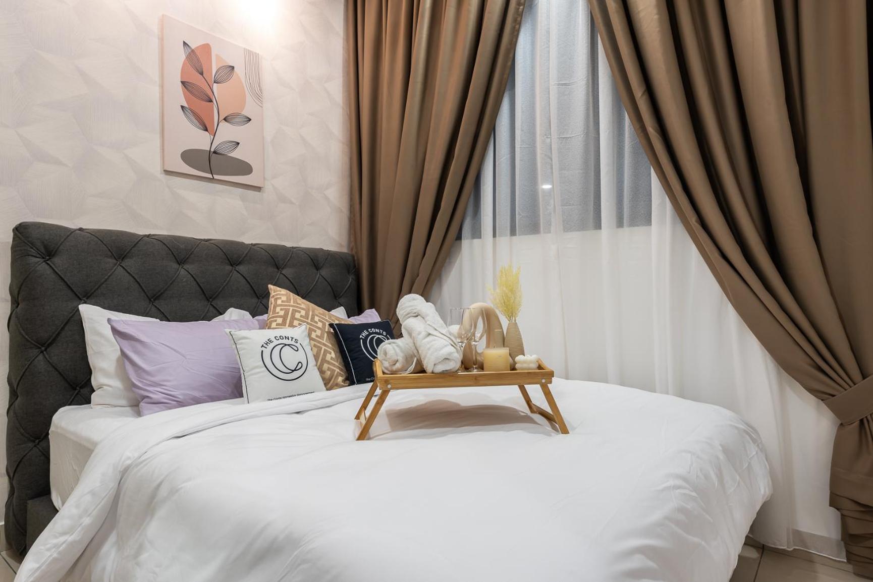 Tallest Concept Theme Klcc Apartment